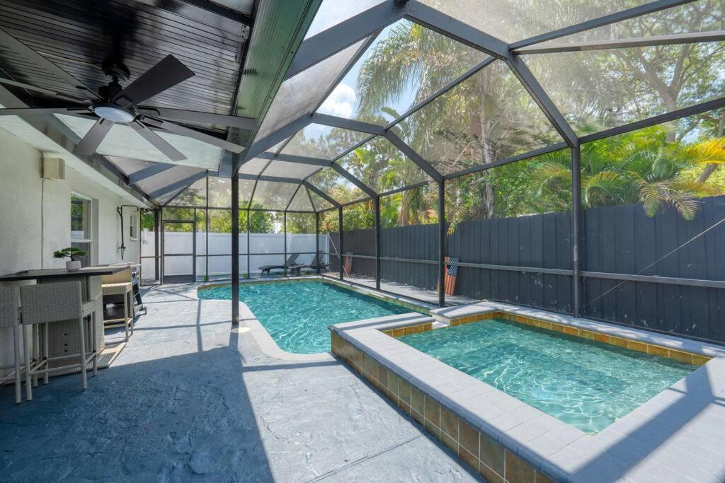Luxury Style Townhome With Pool - 1 Miles To Bucs Stadium Tampa Exteriör bild